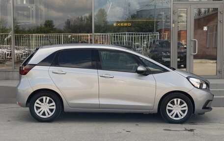 Honda Fit, 2021 год, 1 260 000 рублей, 4 фотография