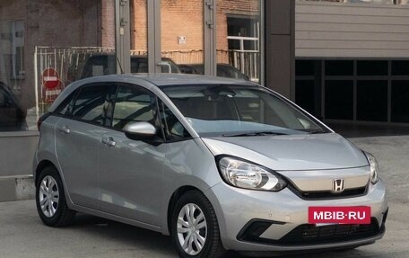 Honda Fit, 2021 год, 1 260 000 рублей, 3 фотография