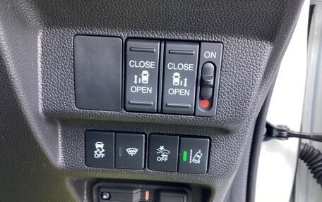 Honda Freed II, 2023 год, 1 330 300 рублей, 11 фотография