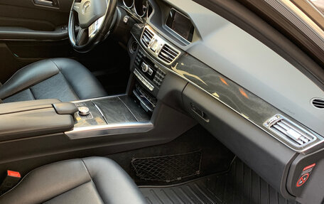 Mercedes-Benz E-Класс, 2013 год, 2 200 000 рублей, 7 фотография