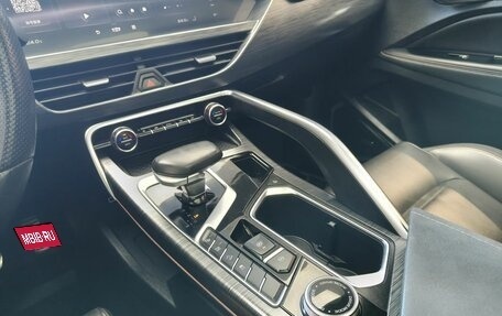 Geely Tugella FY11, 2020 год, 2 500 000 рублей, 11 фотография