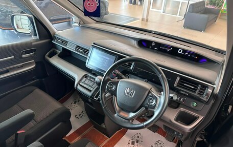 Honda Stepwgn IV, 2017 год, 1 799 000 рублей, 11 фотография