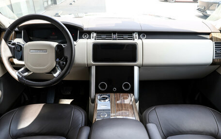 Land Rover Range Rover IV рестайлинг, 2018 год, 6 098 000 рублей, 15 фотография