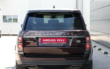 Land Rover Range Rover IV рестайлинг, 2018 год, 6 098 000 рублей, 7 фотография