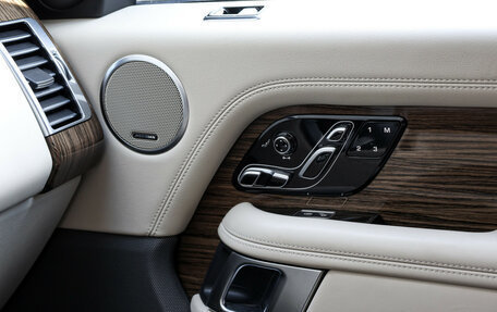 Land Rover Range Rover IV рестайлинг, 2018 год, 6 098 000 рублей, 22 фотография