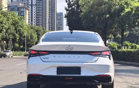 Hyundai Elantra, 2022 год, 1 186 000 рублей, 7 фотография
