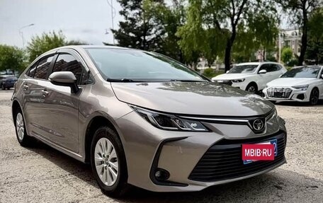 Toyota Corolla, 2022 год, 1 300 000 рублей, 3 фотография