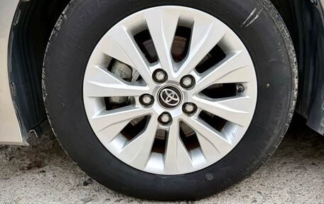 Toyota Corolla, 2022 год, 1 300 000 рублей, 21 фотография