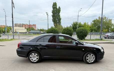 Toyota Avensis III рестайлинг, 2005 год, 650 000 рублей, 4 фотография