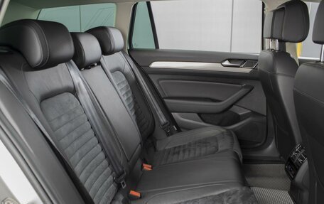 Volkswagen Passat B8 рестайлинг, 2016 год, 1 630 000 рублей, 6 фотография