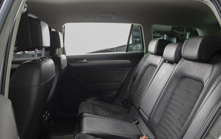 Volkswagen Passat B8 рестайлинг, 2016 год, 1 630 000 рублей, 8 фотография