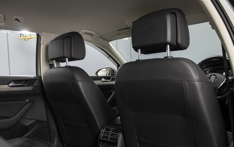 Volkswagen Passat B8 рестайлинг, 2016 год, 1 630 000 рублей, 10 фотография