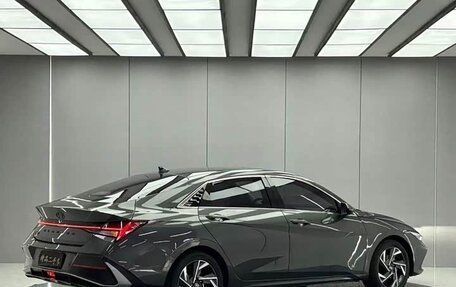 Hyundai Elantra, 2023 год, 1 500 000 рублей, 5 фотография