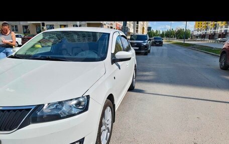 Skoda Rapid I, 2014 год, 995 000 рублей, 2 фотография