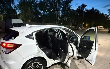 Honda Vezel, 2014 год, 1 290 000 рублей, 12 фотография