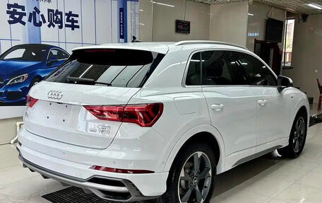 Audi Q3, 2022 год, 2 390 000 рублей, 4 фотография