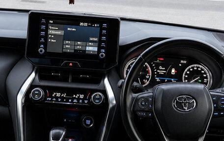 Toyota Harrier, 2020 год, 4 050 000 рублей, 4 фотография