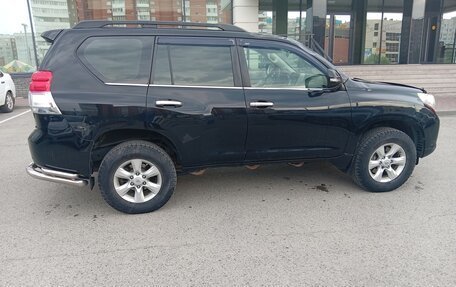 Toyota Land Cruiser Prado 150 рестайлинг 2, 2010 год, 2 350 000 рублей, 2 фотография