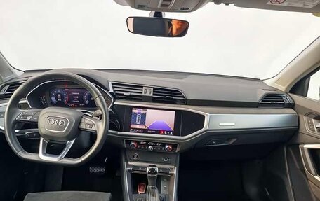 Audi Q3, 2021 год, 1 895 000 рублей, 6 фотография