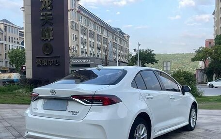 Toyota Corolla, 2022 год, 1 400 000 рублей, 4 фотография