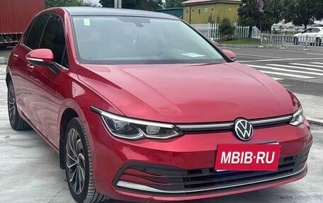 Volkswagen Golf VIII, 2021 год, 1 400 000 рублей, 1 фотография