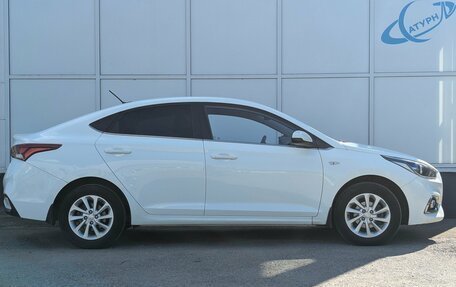 Hyundai Solaris II рестайлинг, 2018 год, 1 390 000 рублей, 4 фотография