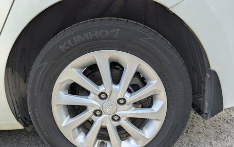 Hyundai Solaris II рестайлинг, 2018 год, 1 390 000 рублей, 10 фотография