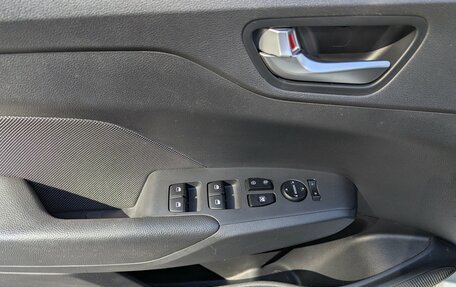 Hyundai Solaris II рестайлинг, 2018 год, 1 390 000 рублей, 13 фотография