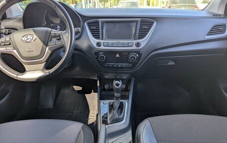 Hyundai Solaris II рестайлинг, 2018 год, 1 390 000 рублей, 20 фотография