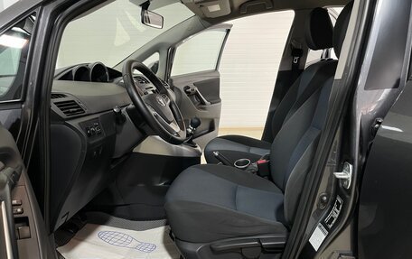 Toyota Verso I, 2014 год, 1 190 000 рублей, 10 фотография