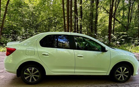 Renault Logan II, 2017 год, 784 999 рублей, 4 фотография