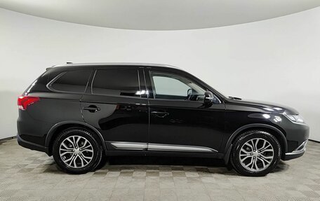 Mitsubishi Outlander III рестайлинг 3, 2018 год, 1 970 000 рублей, 5 фотография