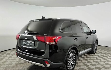 Mitsubishi Outlander III рестайлинг 3, 2018 год, 1 970 000 рублей, 6 фотография