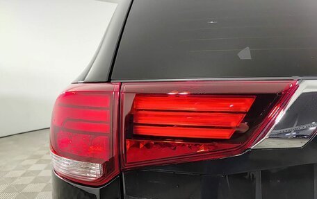 Mitsubishi Outlander III рестайлинг 3, 2018 год, 1 970 000 рублей, 11 фотография
