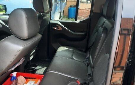 Nissan Navara (Frontier), 2011 год, 1 550 000 рублей, 11 фотография