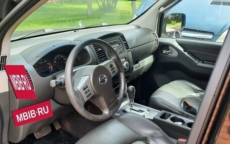 Nissan Navara (Frontier), 2011 год, 1 550 000 рублей, 10 фотография