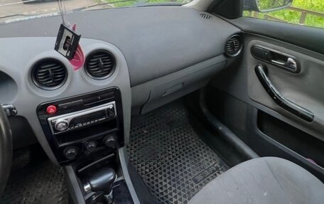 SEAT Ibiza III рестайлинг, 2003 год, 165 000 рублей, 6 фотография