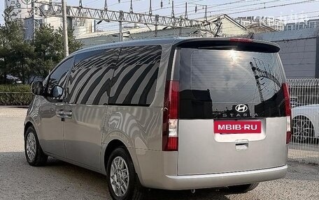 Hyundai Staria, 2025 год, 4 480 000 рублей, 3 фотография