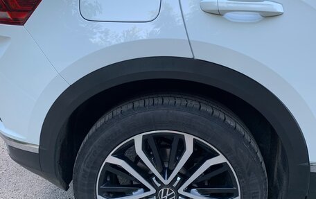 Volkswagen T-Roc I, 2022 год, 2 650 000 рублей, 3 фотография