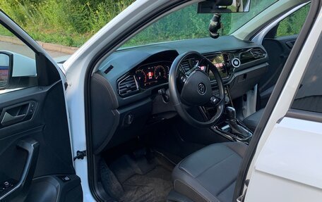 Volkswagen T-Roc I, 2022 год, 2 650 000 рублей, 10 фотография