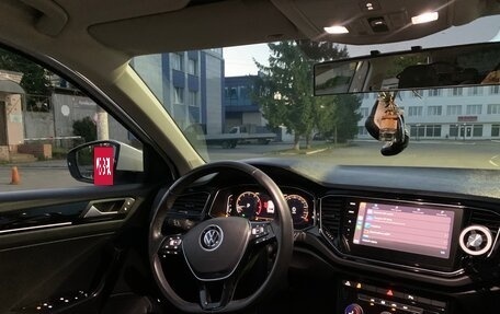 Volkswagen T-Roc I, 2022 год, 2 650 000 рублей, 18 фотография