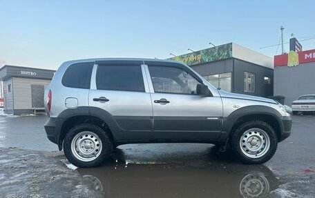 Chevrolet Niva I рестайлинг, 2011 год, 357 000 рублей, 5 фотография