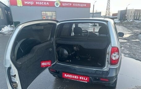 Chevrolet Niva I рестайлинг, 2011 год, 357 000 рублей, 8 фотография