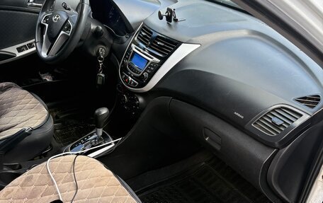 Hyundai Solaris II рестайлинг, 2012 год, 730 000 рублей, 14 фотография