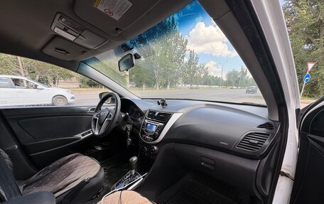 Hyundai Solaris II рестайлинг, 2012 год, 730 000 рублей, 16 фотография