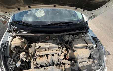 Hyundai Solaris II рестайлинг, 2012 год, 730 000 рублей, 20 фотография