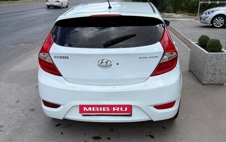 Hyundai Solaris II рестайлинг, 2012 год, 730 000 рублей, 7 фотография