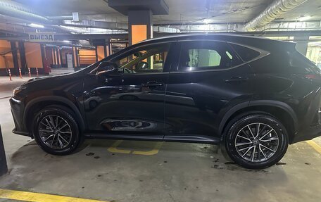 Lexus NX, 2021 год, 5 350 000 рублей, 3 фотография