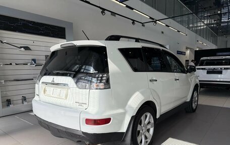 Mitsubishi Outlander III рестайлинг 3, 2011 год, 1 090 000 рублей, 6 фотография