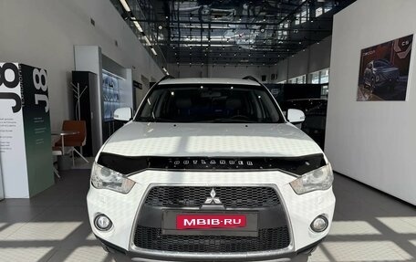 Mitsubishi Outlander III рестайлинг 3, 2011 год, 1 090 000 рублей, 2 фотография